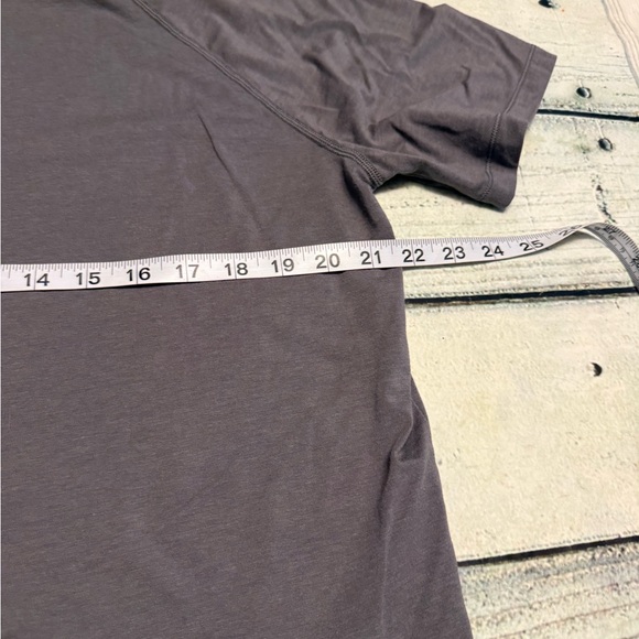Tommy John so soft gray short sleeve t shirt. Size XL - Picture 3 of 4